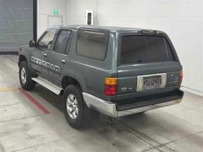 TOYOTA HILUX SURF