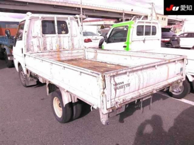 NISSAN VANETTE TRUCK