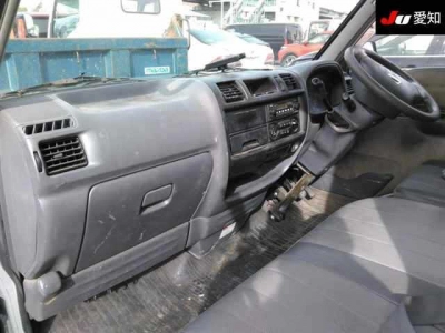 NISSAN VANETTE TRUCK