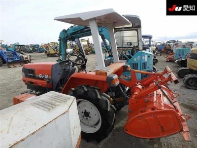 KUBOTA KUBOTA