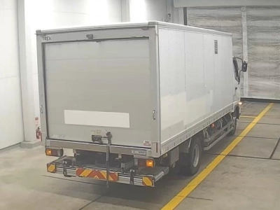 MITSUBISHI FUSO FIGHTER