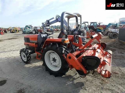 KUBOTA KUBOTA