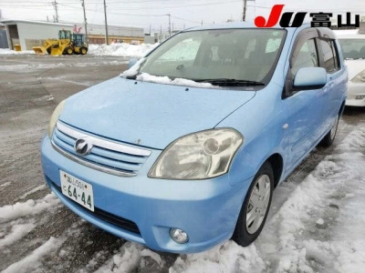 TOYOTA RAUM