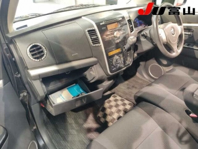 SUZUKI WAGON R STINGRAY