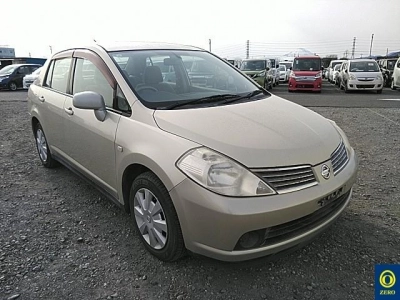 NISSAN TIIDA LATIO