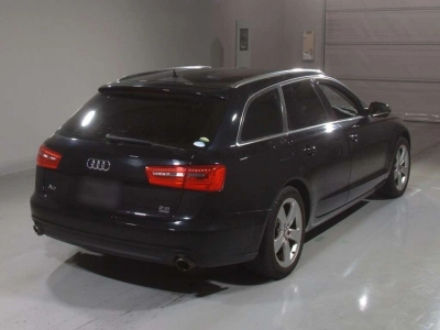 AUDI A6 AVANTE