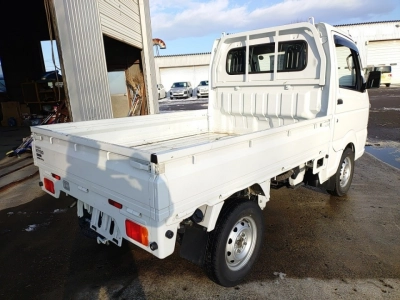 NISSAN NT100 CLIPPER