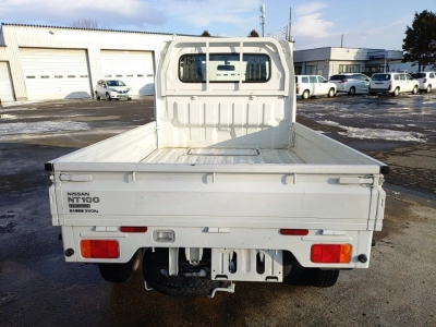 NISSAN NT100 CLIPPER