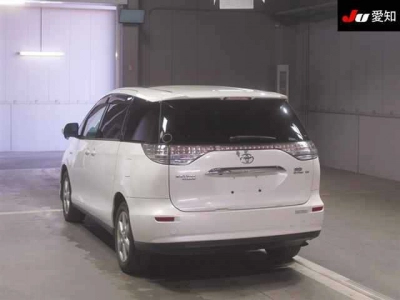 TOYOTA ESTIMA HYBRID