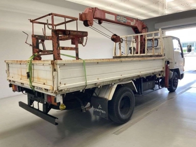 MITSUBISHI CANTER