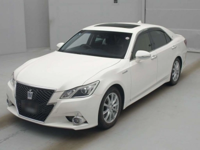 TOYOTA CROWN HYBRID