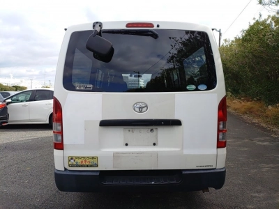 TOYOTA REGIUS ACE
