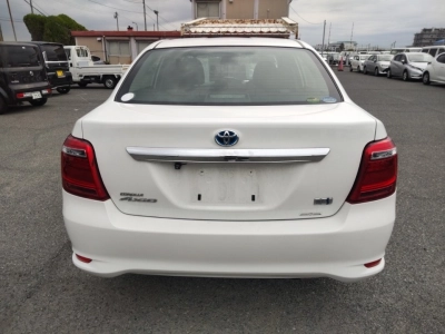TOYOTA COROLLA AXIO