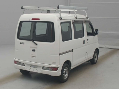 TOYOTA PIXIS VAN