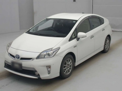 TOYOTA PRIUS PHV
