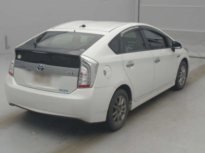 TOYOTA PRIUS PHV