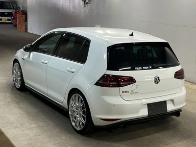 VOLKSWAGEN GOLF  GTI