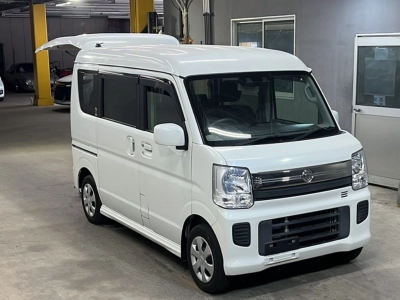 NISSAN NV100 CLIPPER RIO