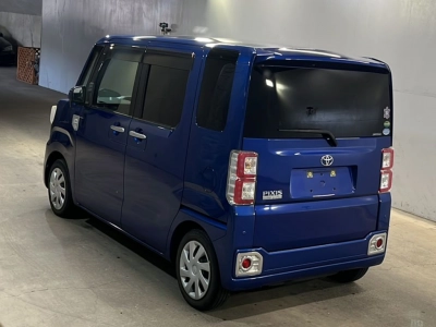 TOYOTA PIXIS MEGA