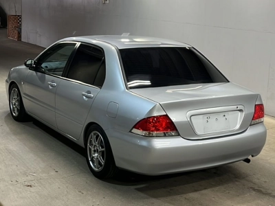 MITSUBISHI LANCER
