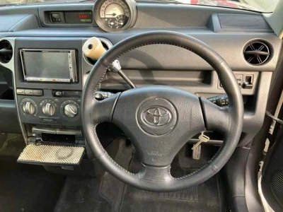 TOYOTA BB