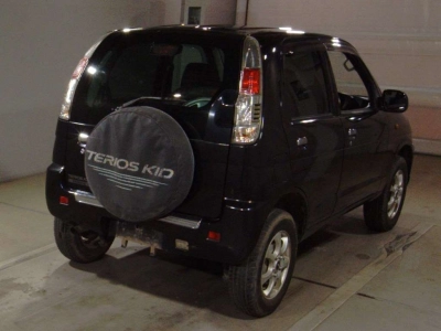DAIHATSU TERIOS KID