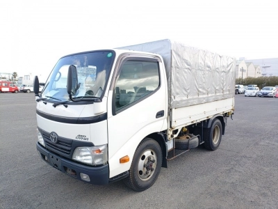 TOYOTA DYNA