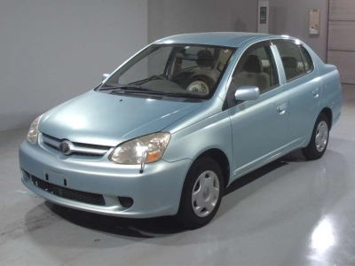 TOYOTA PLATZ