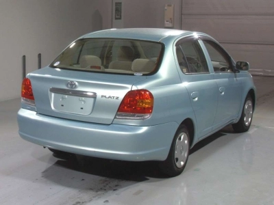TOYOTA PLATZ