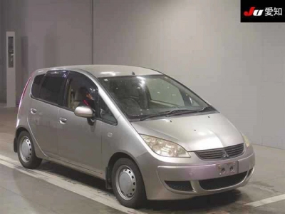 MITSUBISHI COLT