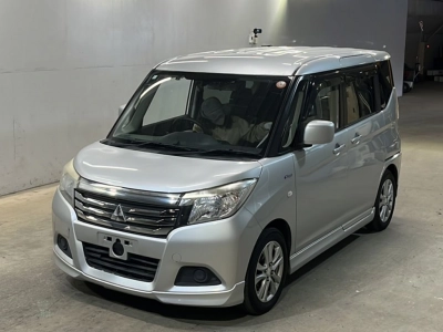MITSUBISHI DELICA D:2