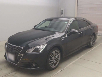 TOYOTA CROWN HYBRID