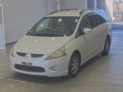 MITSUBISHI GRANDIS