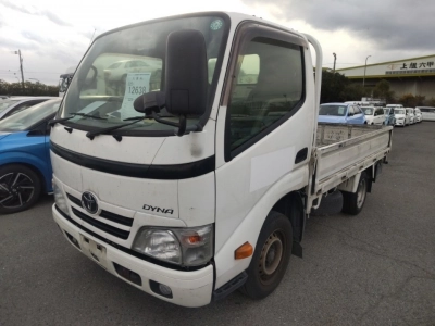 TOYOTA DYNA