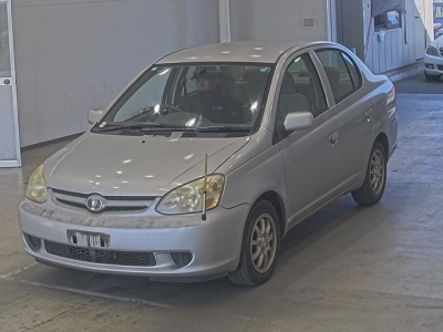 TOYOTA PLATZ