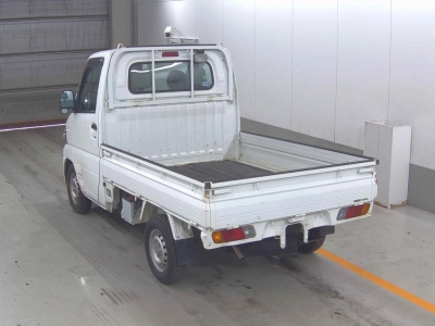 NISSAN CLIPPER TRUCK