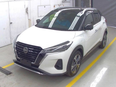 NISSAN KICKS
