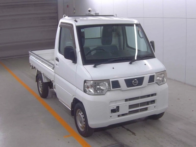 NISSAN CLIPPER TRUCK
