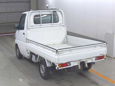 NISSAN CLIPPER TRUCK