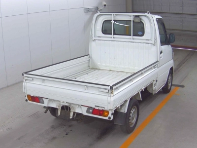NISSAN CLIPPER TRUCK