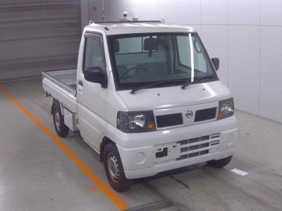 NISSAN CLIPPER TRUCK