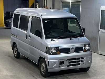NISSAN CLIPPER