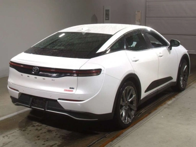 TOYOTA CROWN CROSSOVER