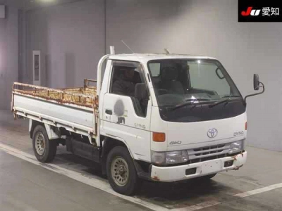 TOYOTA DYNA TRUCK