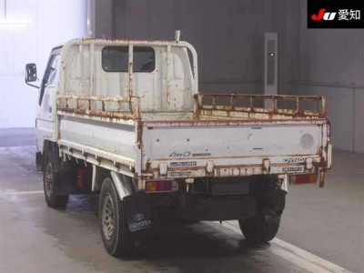 TOYOTA DYNA TRUCK