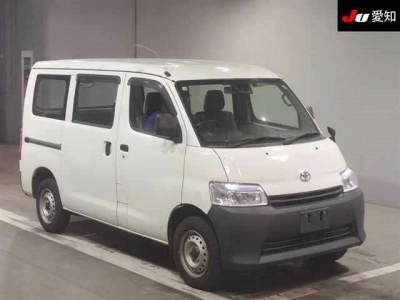 TOYOTA TOWN ACE VAN