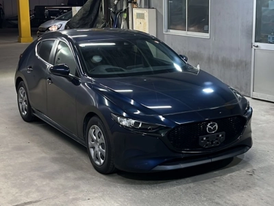 MAZDA MAZDA3 FASTBACK