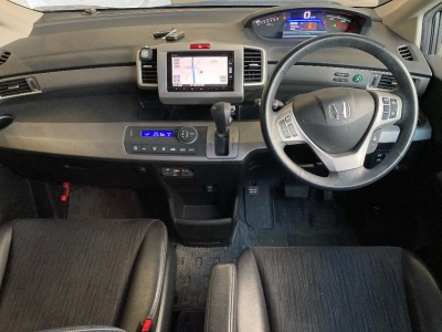 HONDA FREED HYBRID