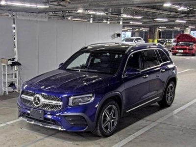 MERCEDES BENZ GLB