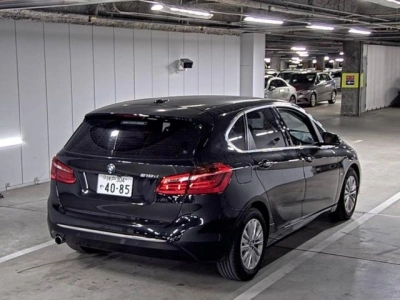 BMW 2 SERIES